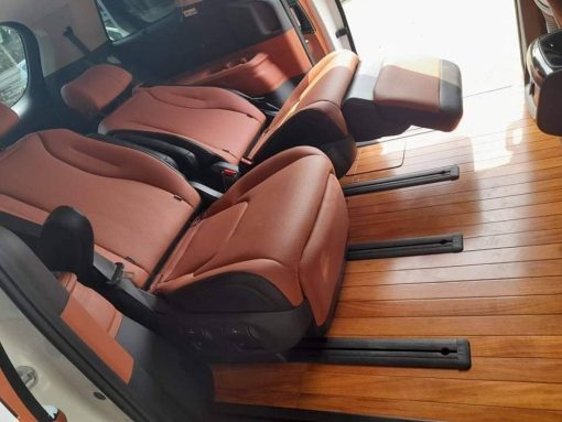 Car nival 7 chỗ vip - Ảnh 4