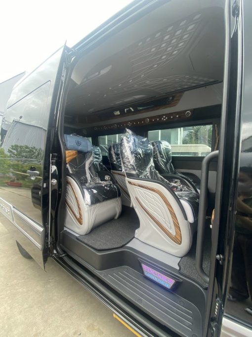 Limousine 12c Solati Huyndai đời mới - Ảnh 28