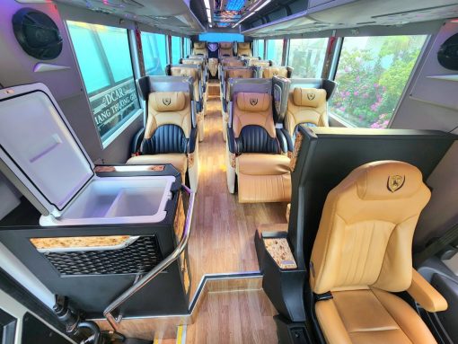 Limousine 17c universe nâng chân - Ảnh 10
