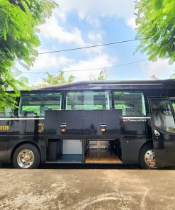 Limousine 17c universe nâng chân