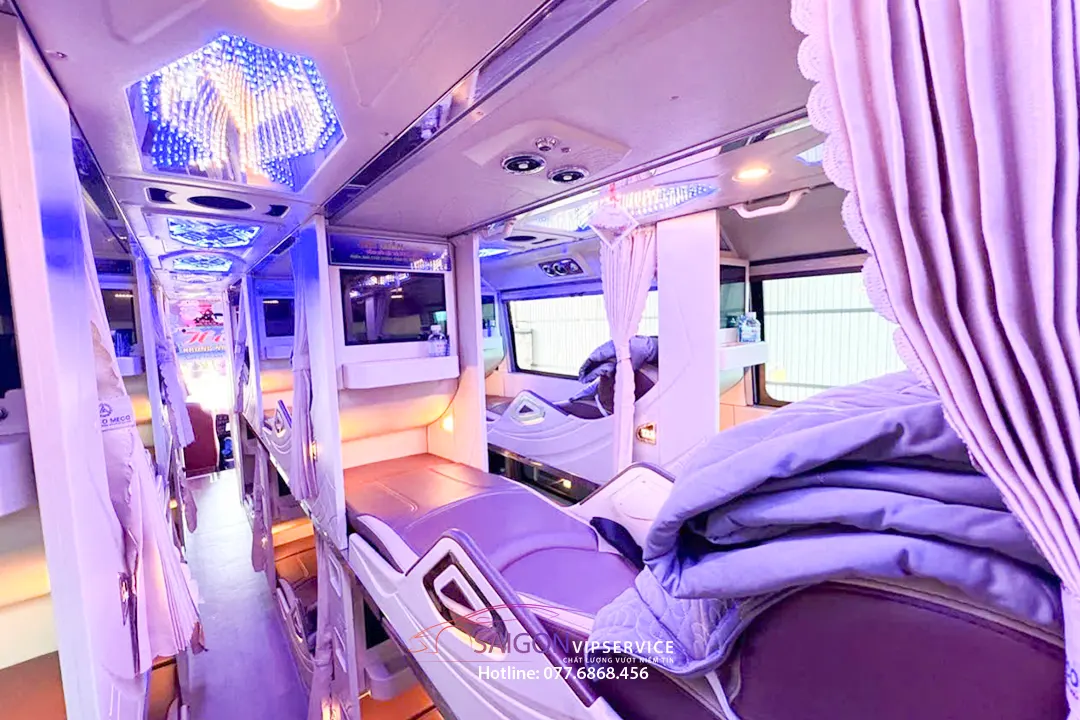 Trải nghiệm như khách sạn 5 sao khi thuê xe Limousine 32-34 phòng nằm tại Saigon VIP Service