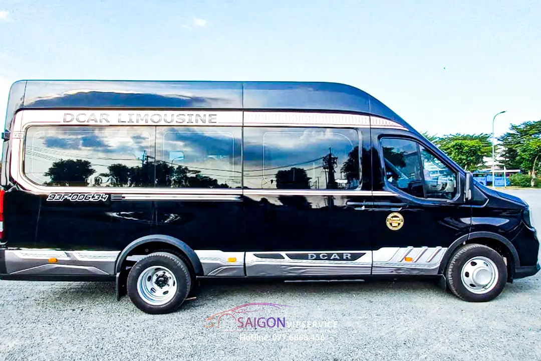 Ngoại thất xe Ford DCar Thượng Đỉnh Business 9 chỗ màu đen nhìn từ bên hông