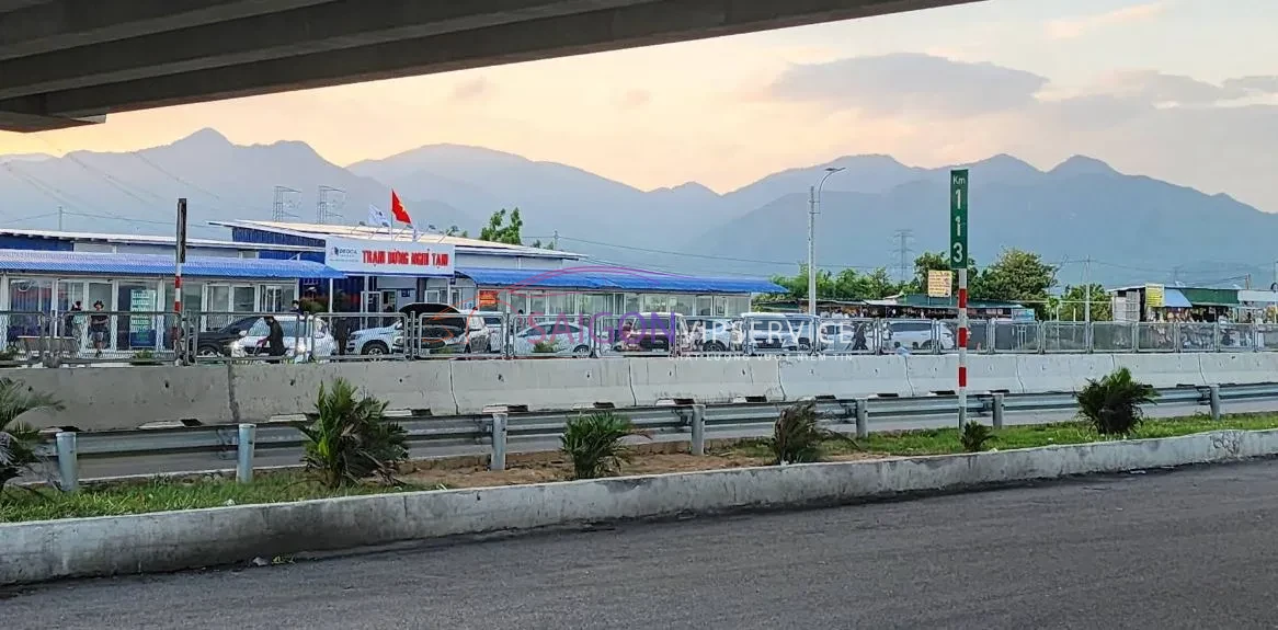 Hình ảnh Trạm dừng chân Cam Lâm Vĩnh Hảo (Km113) trên cao tốc phục vụ nhu cầu nghỉ chân và giải khát nhanh.