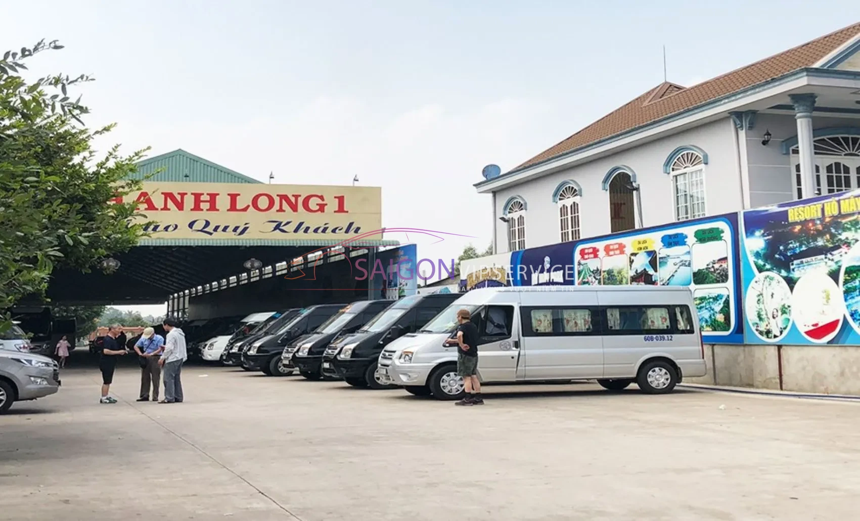 Hình ảnh Trạm dừng chân Thanh Long 1 trên Quốc lộ 51 (Đồng Nai), nổi tiếng với thương hiệu bánh bao Thanh Long 69.