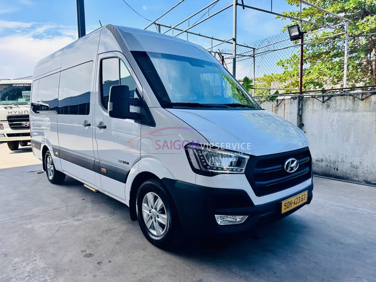Mẫu xe 16 chỗ đời mới mô tả trong bảng giá thuê xe đi Vũng Tàu mới nhất